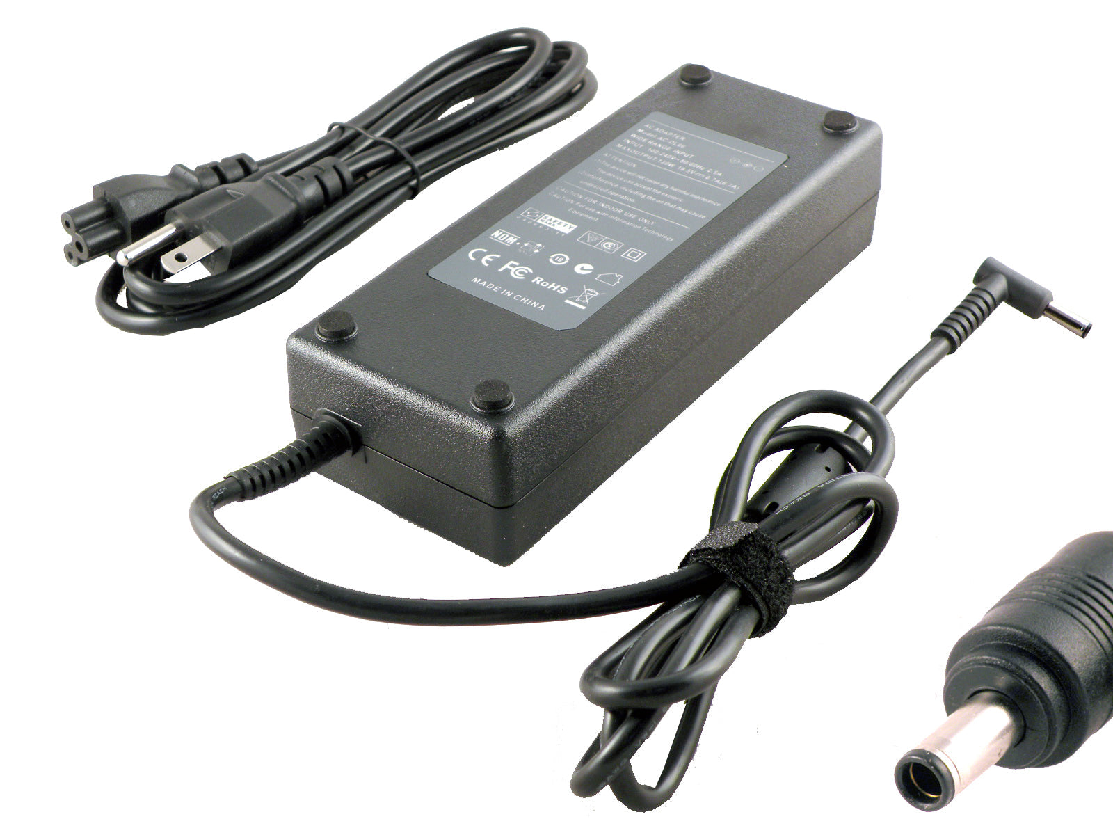 Picture of the adapter with its DC plug tip