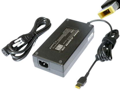 Picture of the adapter with its DC plug tip