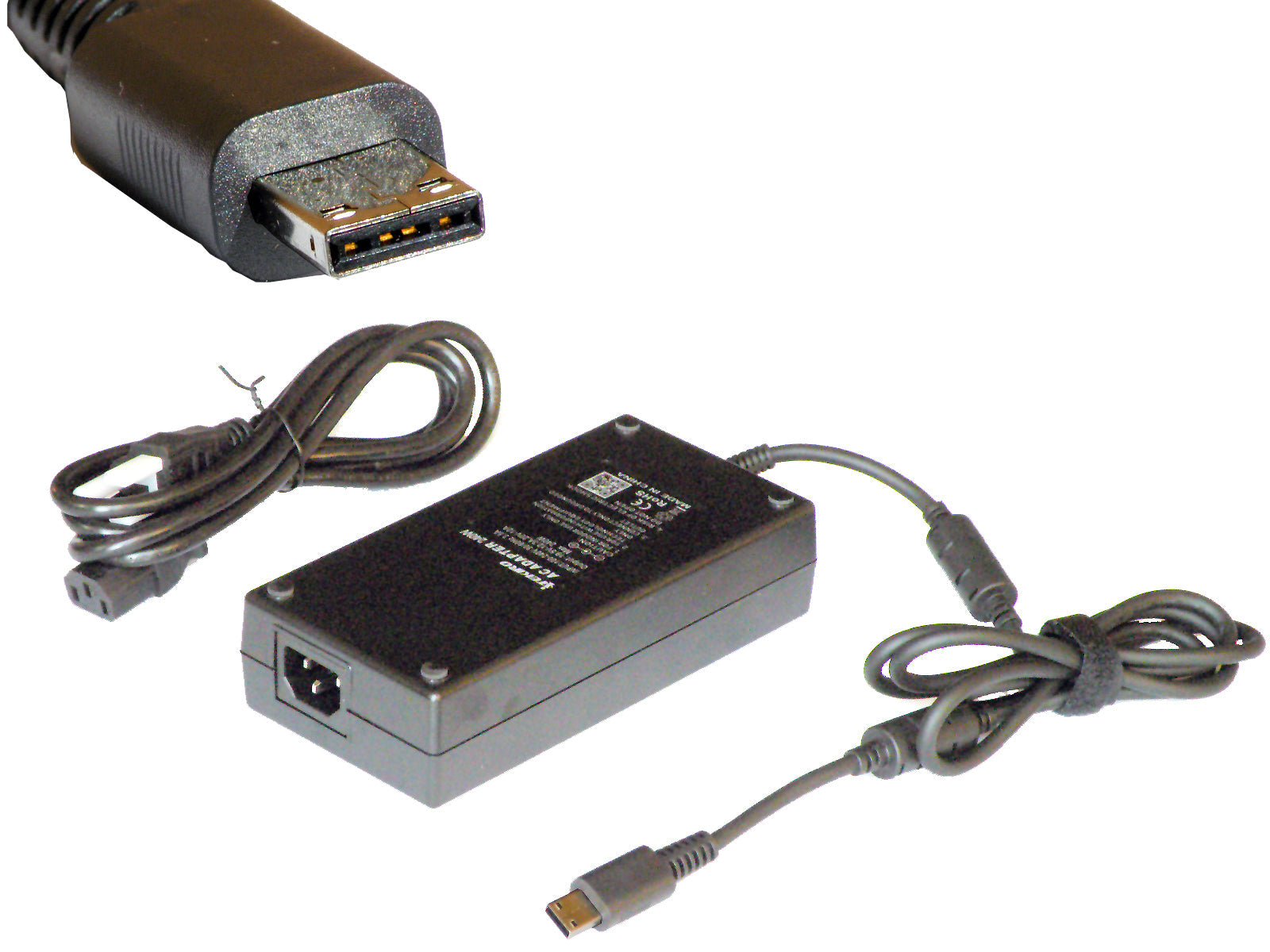 Picture of the adapter with its DC plug tip